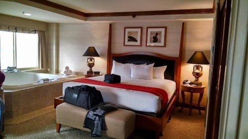 Ameristar casino council bluffs hotel rooms